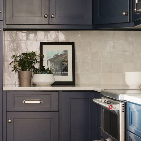 Detail of the kitchen at Bayshore, Tampa, Florida, interior design by MJ Designs