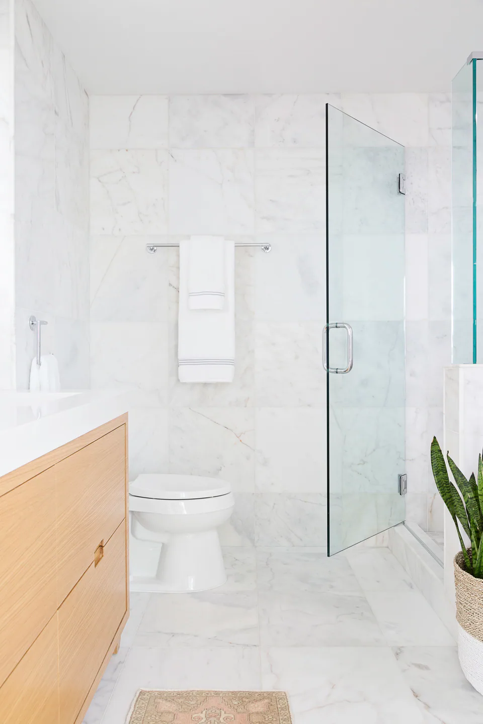 Primary bathroom at Bayshore, Tampa, Florida, interior design by MJ Designs