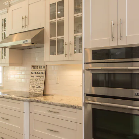 Detail of the kitchen at Brightwaters, St. Petersburg, Florida, interior design by MJ Designs